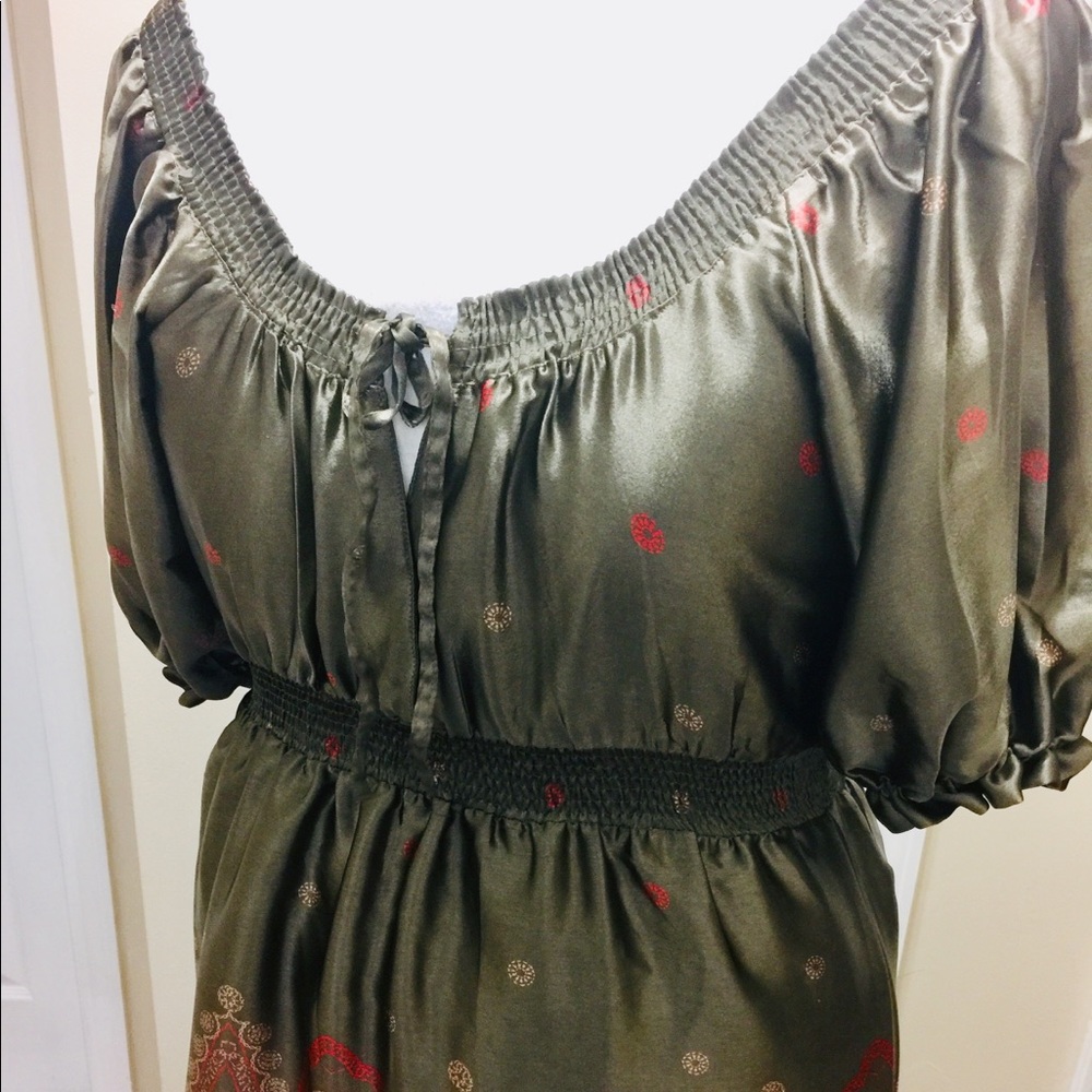 Brand new blouse with elastic waist band